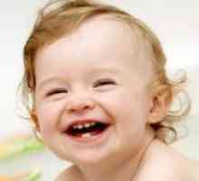 Cum să înțeleagă că copilul dentitie?
