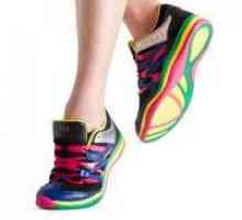 Cum de a alege pantofi de alergare pentru femei pentru fitness?