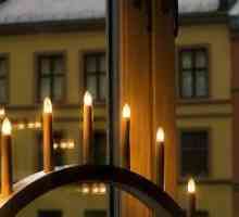 Crăciun lumini în fereastra sub formă de supozitoare