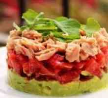 Salata cu ton și roșii
