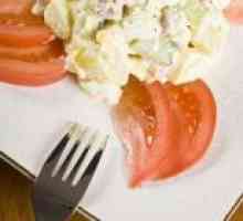 Salata cu cârnați fierte