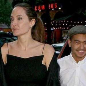 Angelina Jolie a surprins pe toata lumea o minunata vedere la Gyu-Kaku restaurant