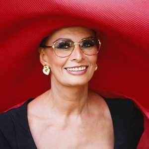 Cum să se pregătească o mască de reîntinerire de la Sophia Loren?