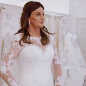 Caitlyn Jenner a mers pentru a alege o rochie de mireasa