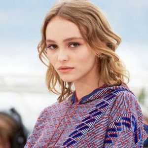 Lily-Rose Depp va deveni „fața“ Chanel parfum actualizat