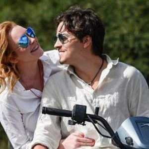 Lindsay Lohan și Egor nu tarabasov ascunde sentimentele lor într-un parc safari în Mauritius