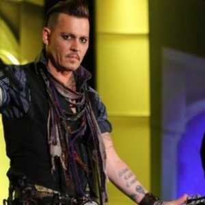 Schimbarea imaginii Johnny Depp: actorul a aprins o nouă tunsoare