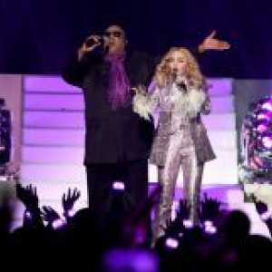 Stevie Wonder și Prince, Madonna a plătit tribut pentru premii Billboard Music-2016