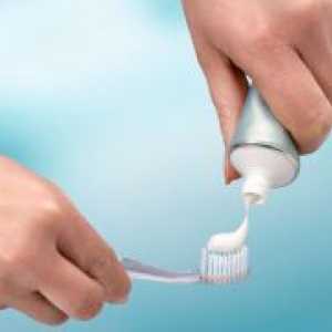 Pasta de dinți fără fluorură